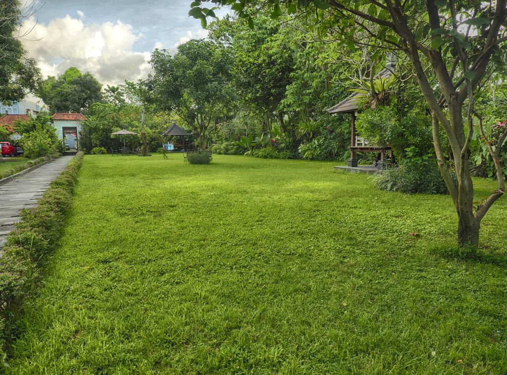 Garden Villas 塞米亚克 外观 照片