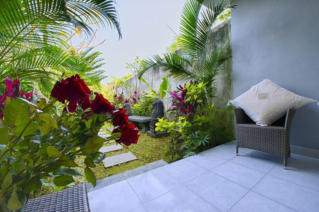 Garden Villas 塞米亚克 外观 照片