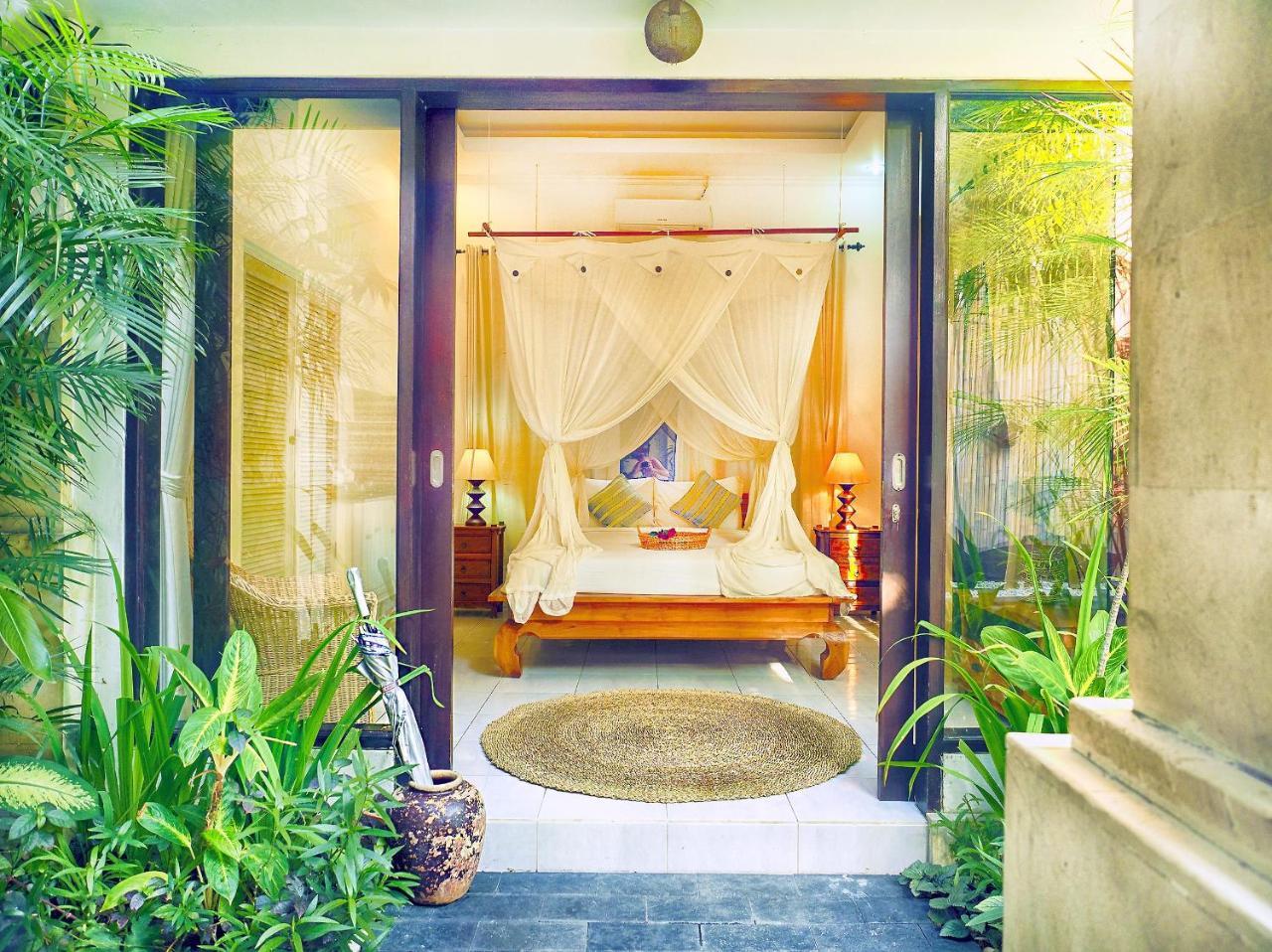 Garden Villas 塞米亚克 外观 照片