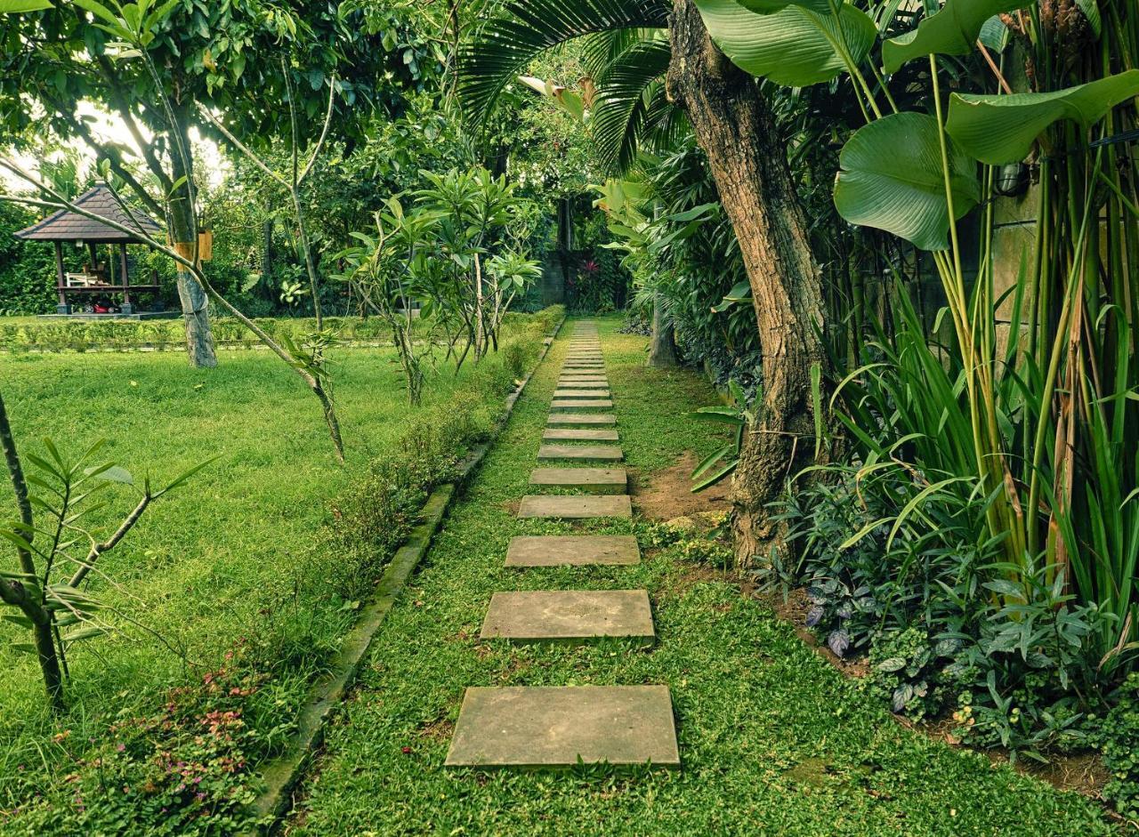 Garden Villas 塞米亚克 外观 照片